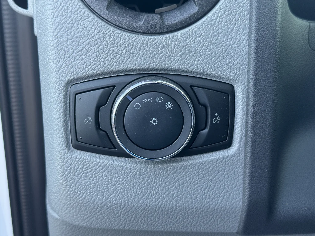 New 2027 Oxford White Ford Knapheide KUV image 19