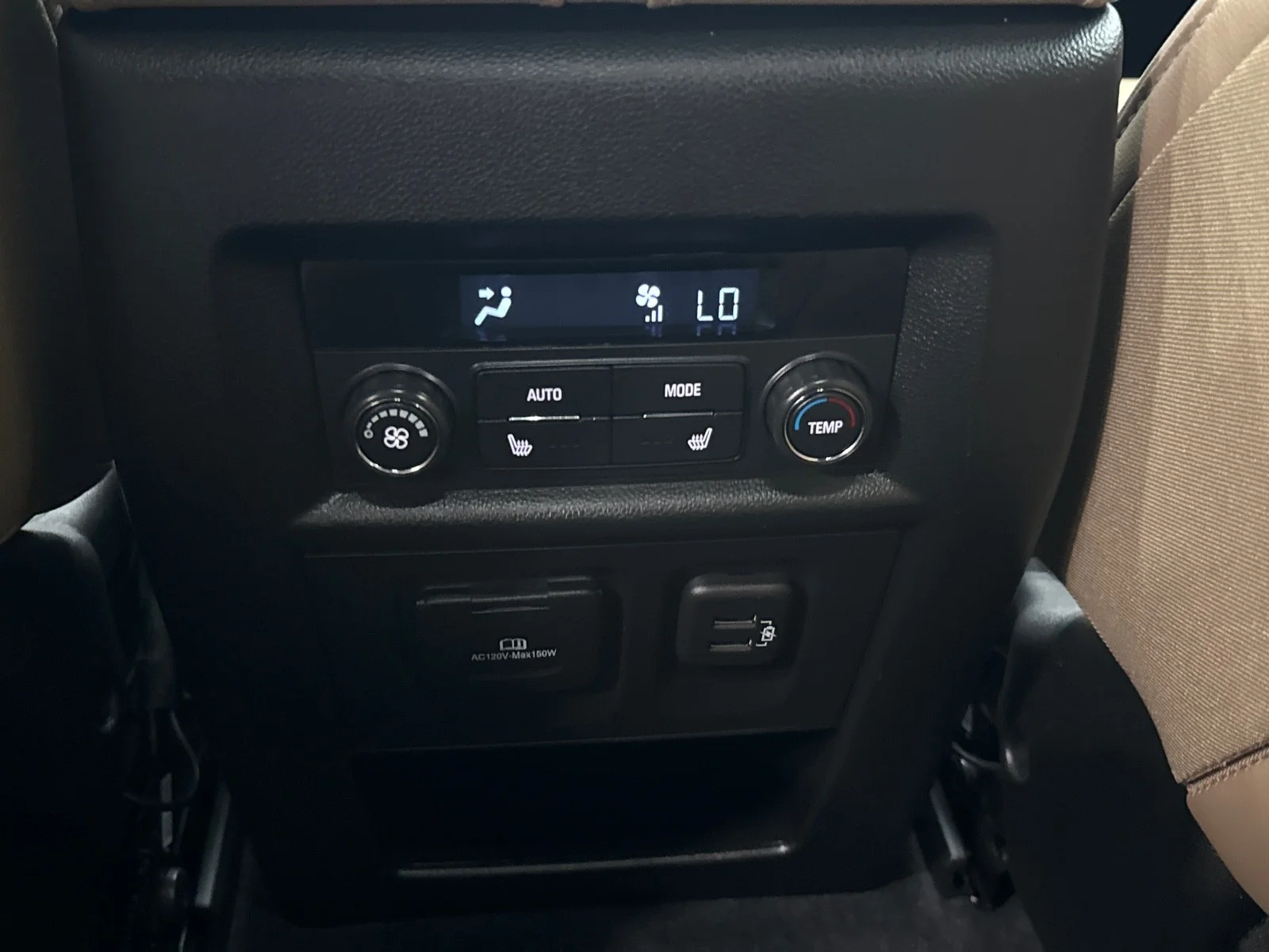 Used 2023 Iridescent Pearl Tricoat Chevrolet Premier FWD image 38
