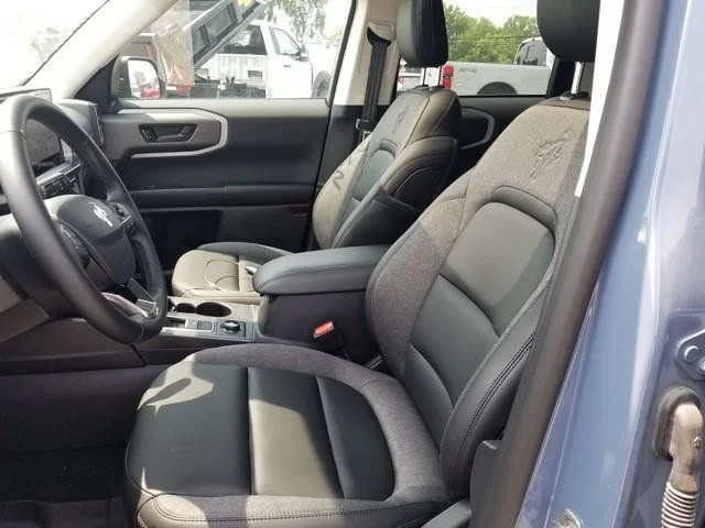New 2025 Azure Gray Metallic Tri-Coat Ford Big Bend® image 15