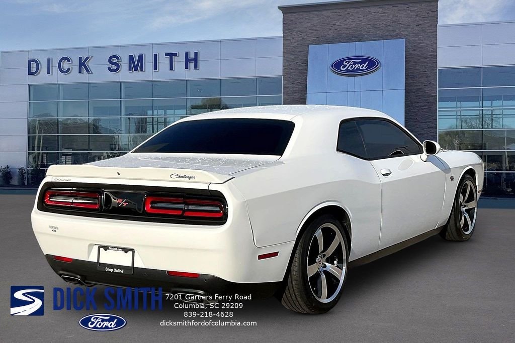 Used 2017 White Knuckle Clearcoat Dodge R/T image 6