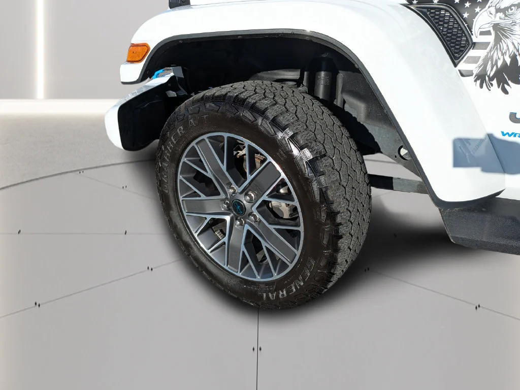 Used 2024 White Jeep High Altitude 4xe image 35