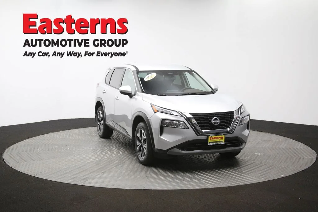 Used 2023 Silver Nissan SV image 47