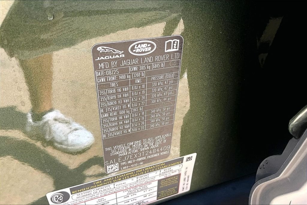 Used 2026 Green Land Rover S image 31