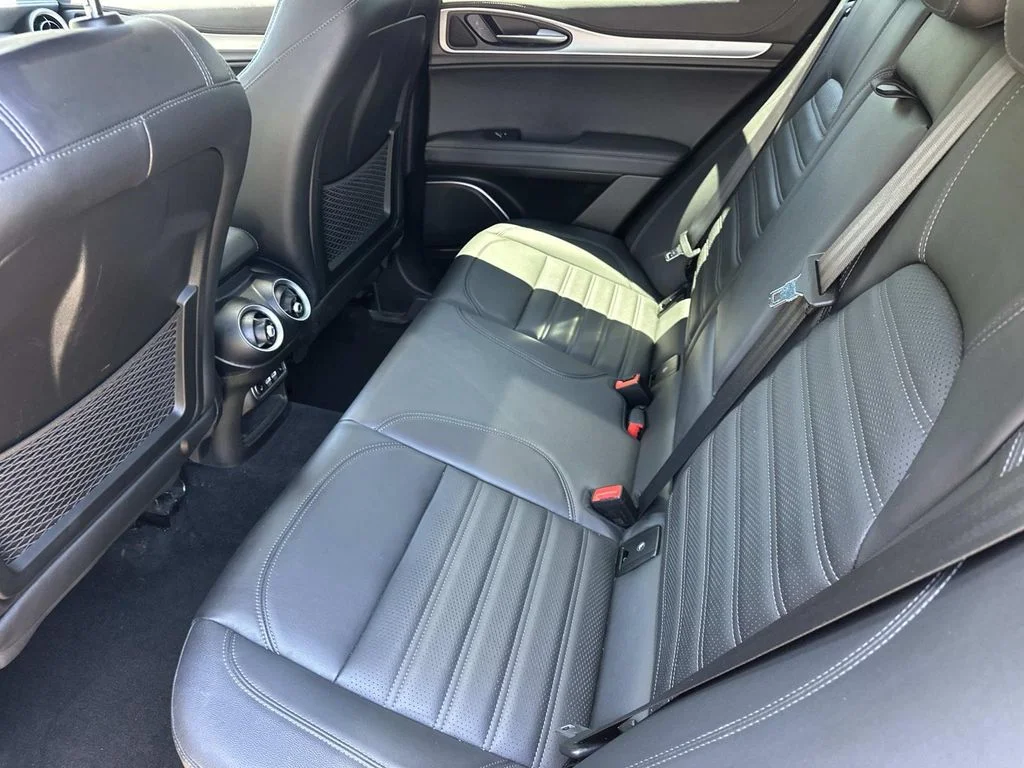 Used 2022 Ocra GT Tri-Coat Alfa Romeo Veloce image 17