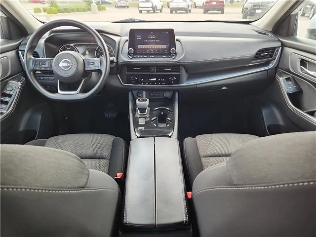Used 2024 Everest White Pearl Nissan SV image 11