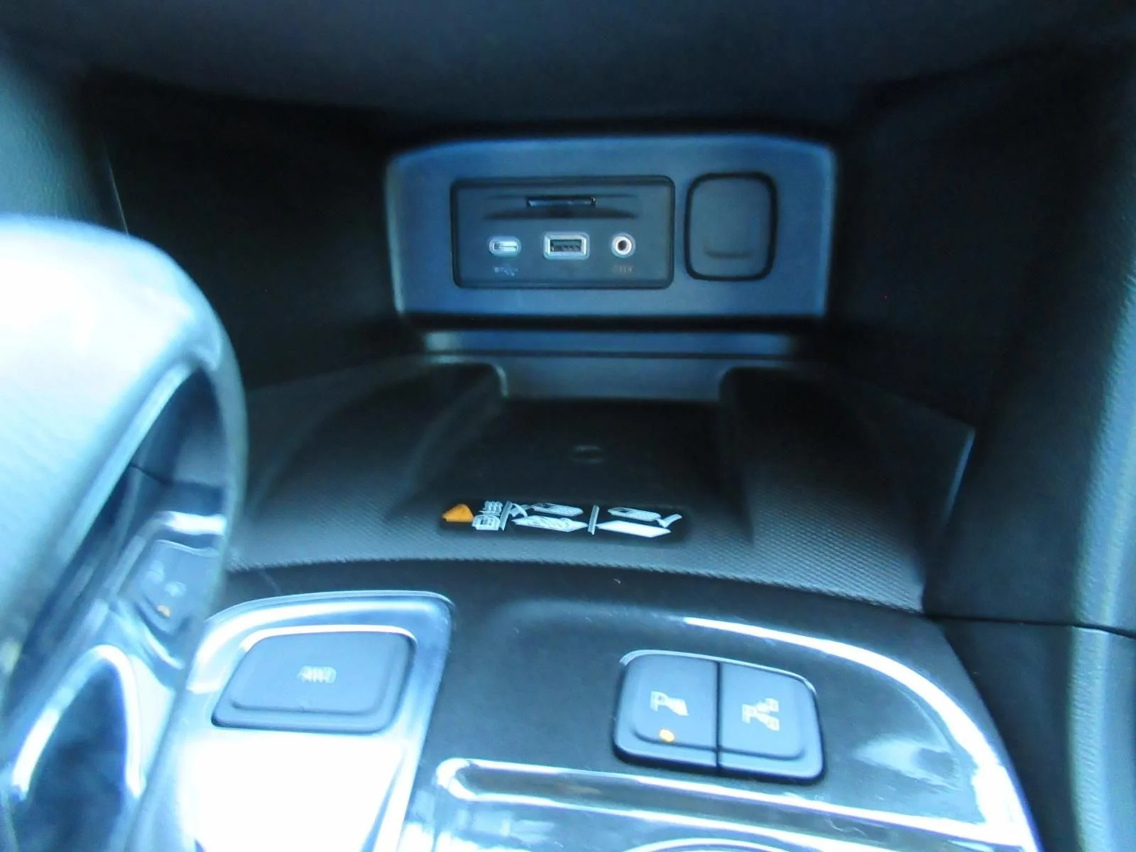 Used 2022 Black Chevrolet Premier image 26