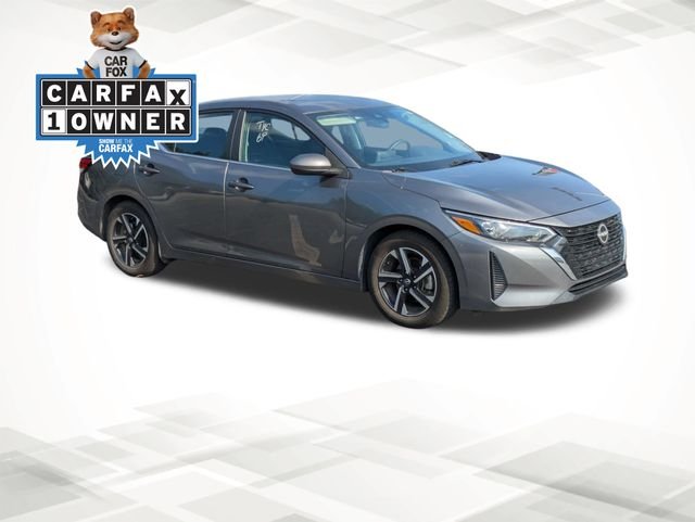 Used 2024 Gray Nissan SV image 2