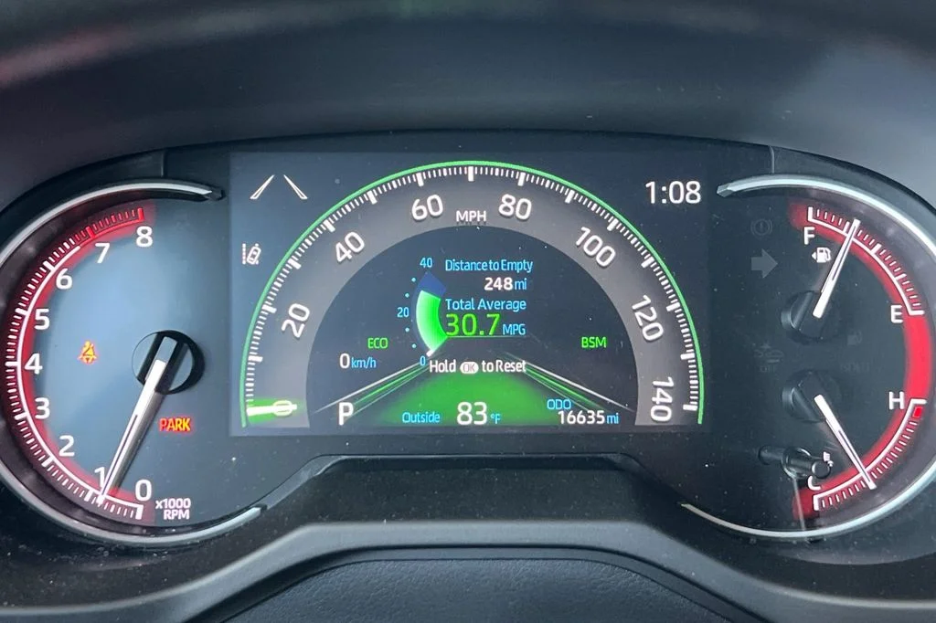 Certified Used 2025 White Toyota XLE image 26