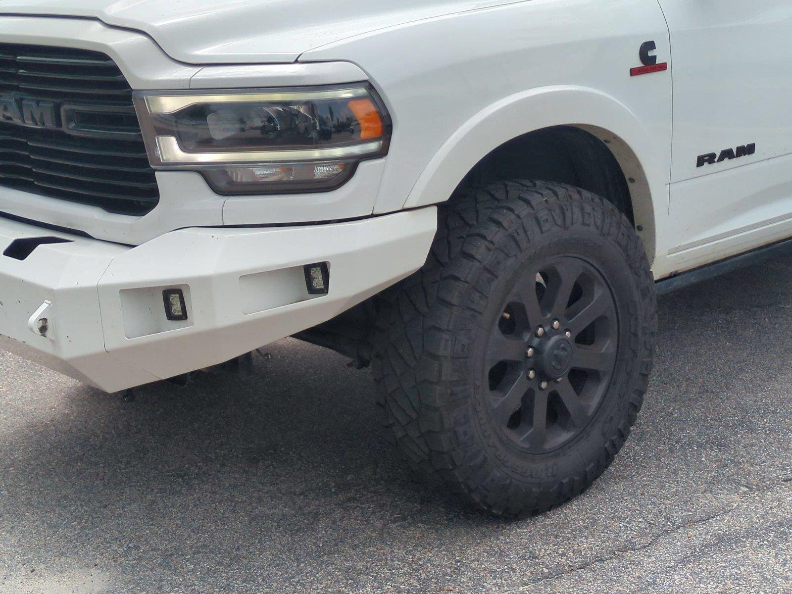 Used 2022 Bright White Clearcoat Ram Laramie image 8