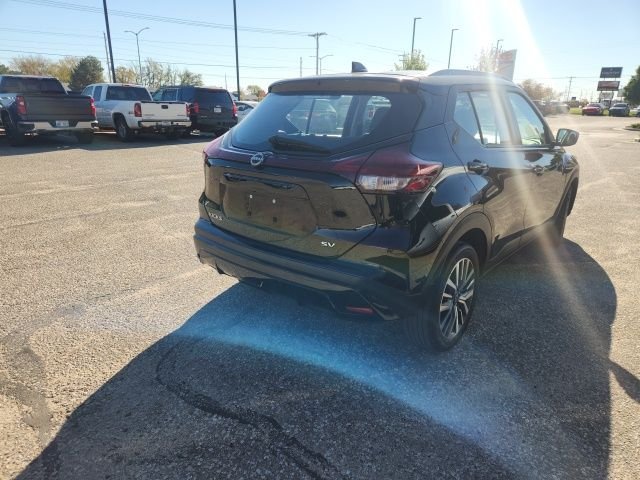 2024 Nissan Kicks SV photo 2