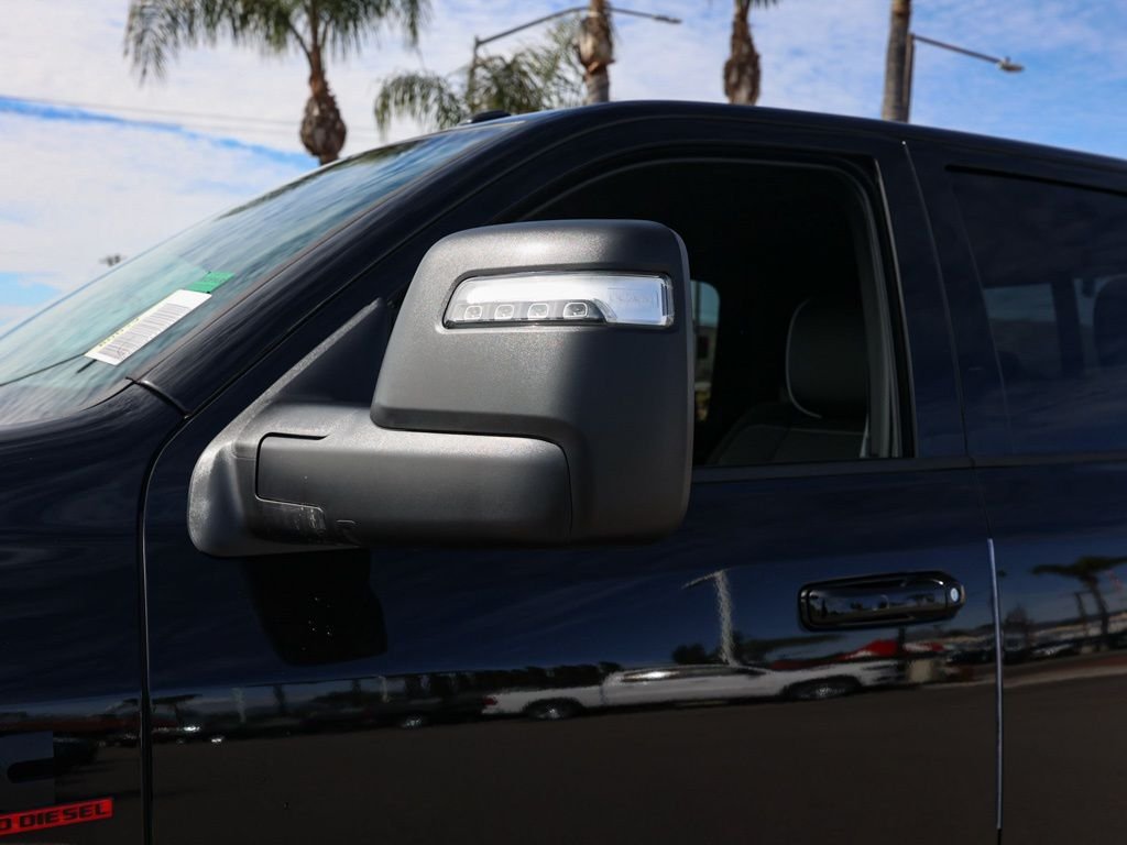 New 2026 Diamond Black Crystal Pearl-Coat Exterior Paint RAM Laramie image 11