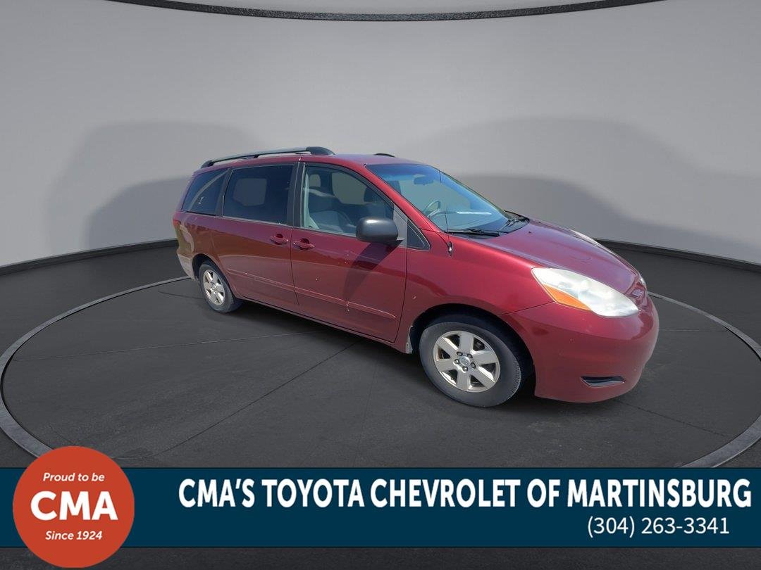 Used 2010 Salsa Red Pearl TOYOTA  image 2