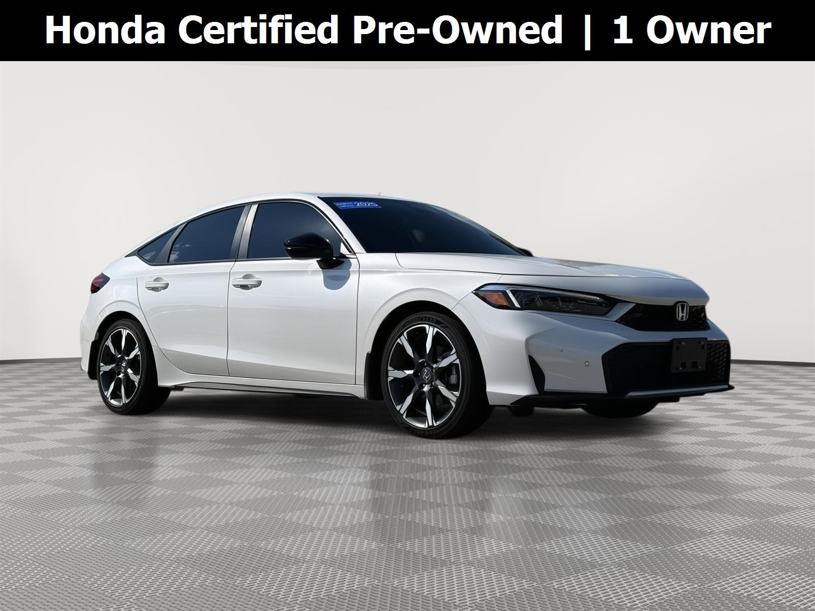 Used 2025 Platinum White Pearl Honda Sport Touring image 1