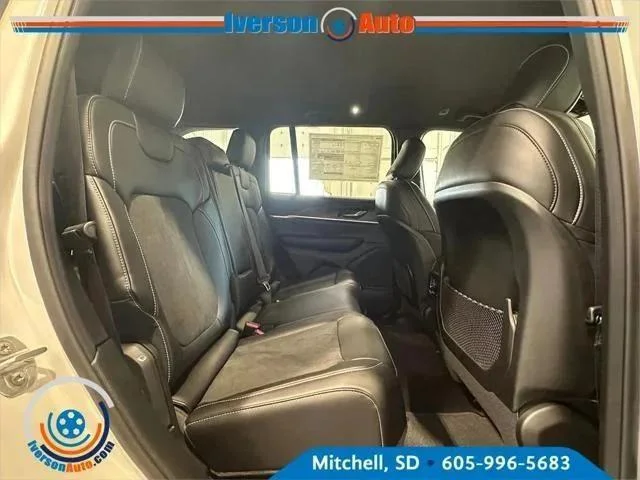 New 2026 Bright White Clearcoat Jeep Laredo image 28