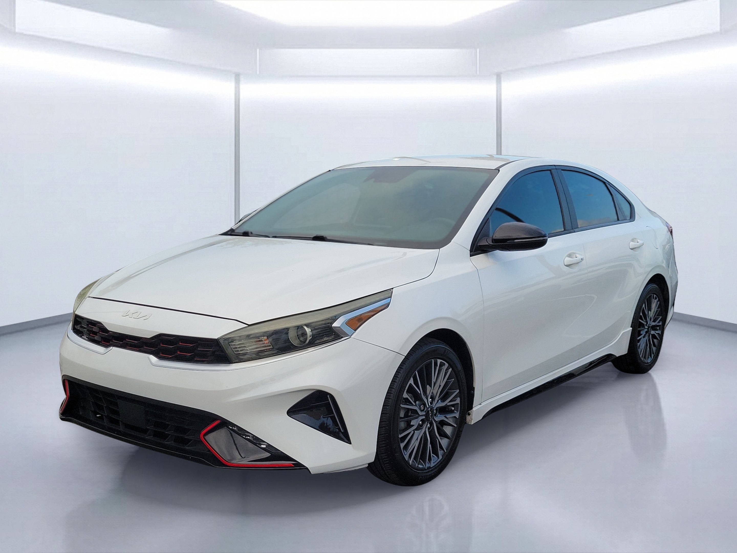 Used 2023 Snow White Pearl Kia GT-Line image 2