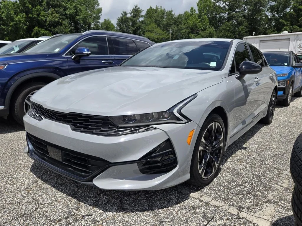Used 2024 Gray Kia GT-Line image 6