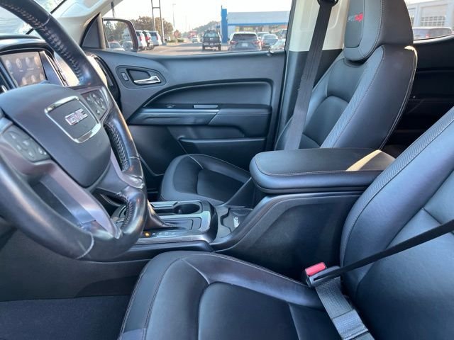 Used 2022 Red GMC AT4 w/Leather image 9