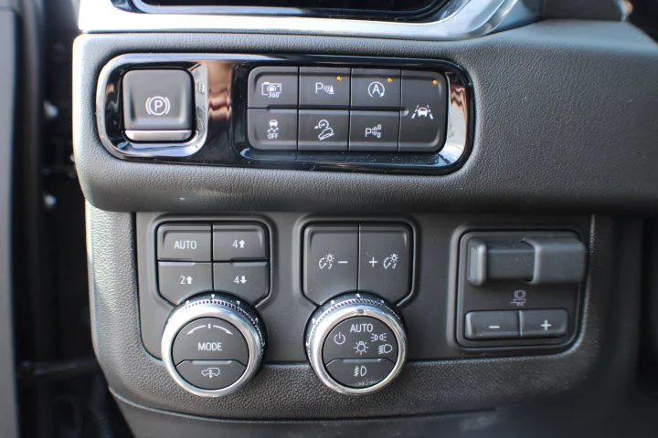 Certified Used 2026 Onyx Black GMC Denali image 7