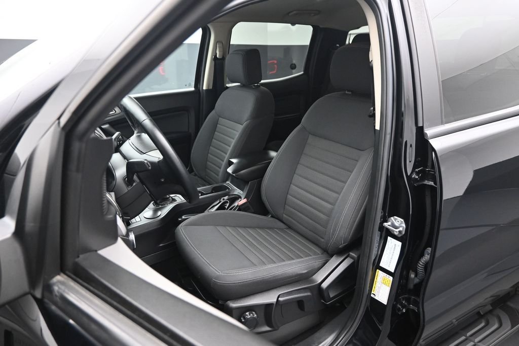 Used 2023 Black Ford XLT image 9