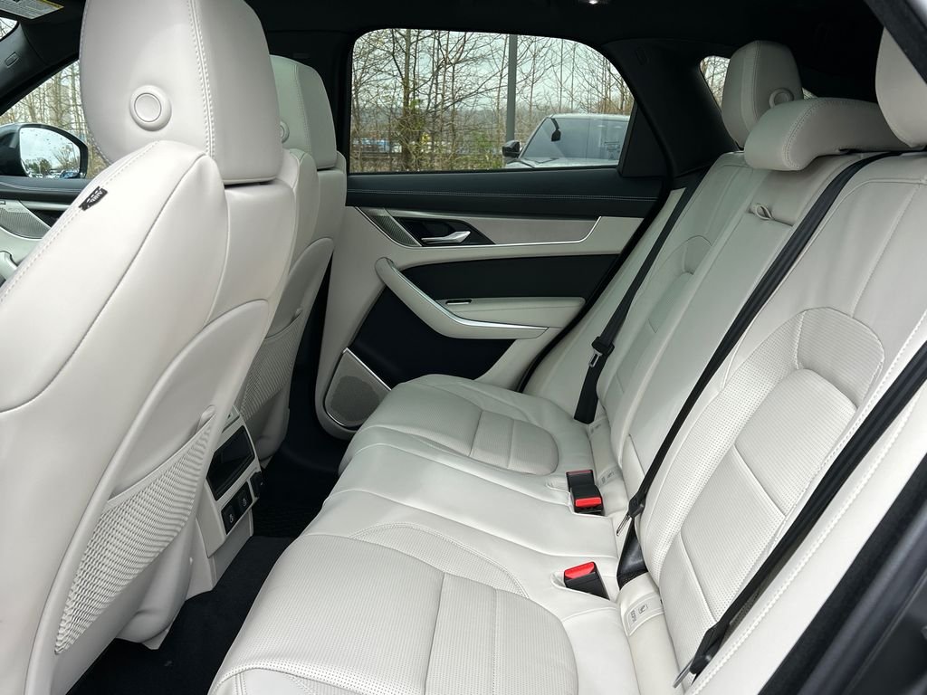 2026 Jaguar F-Pace R-Dynamic S - Photo 23