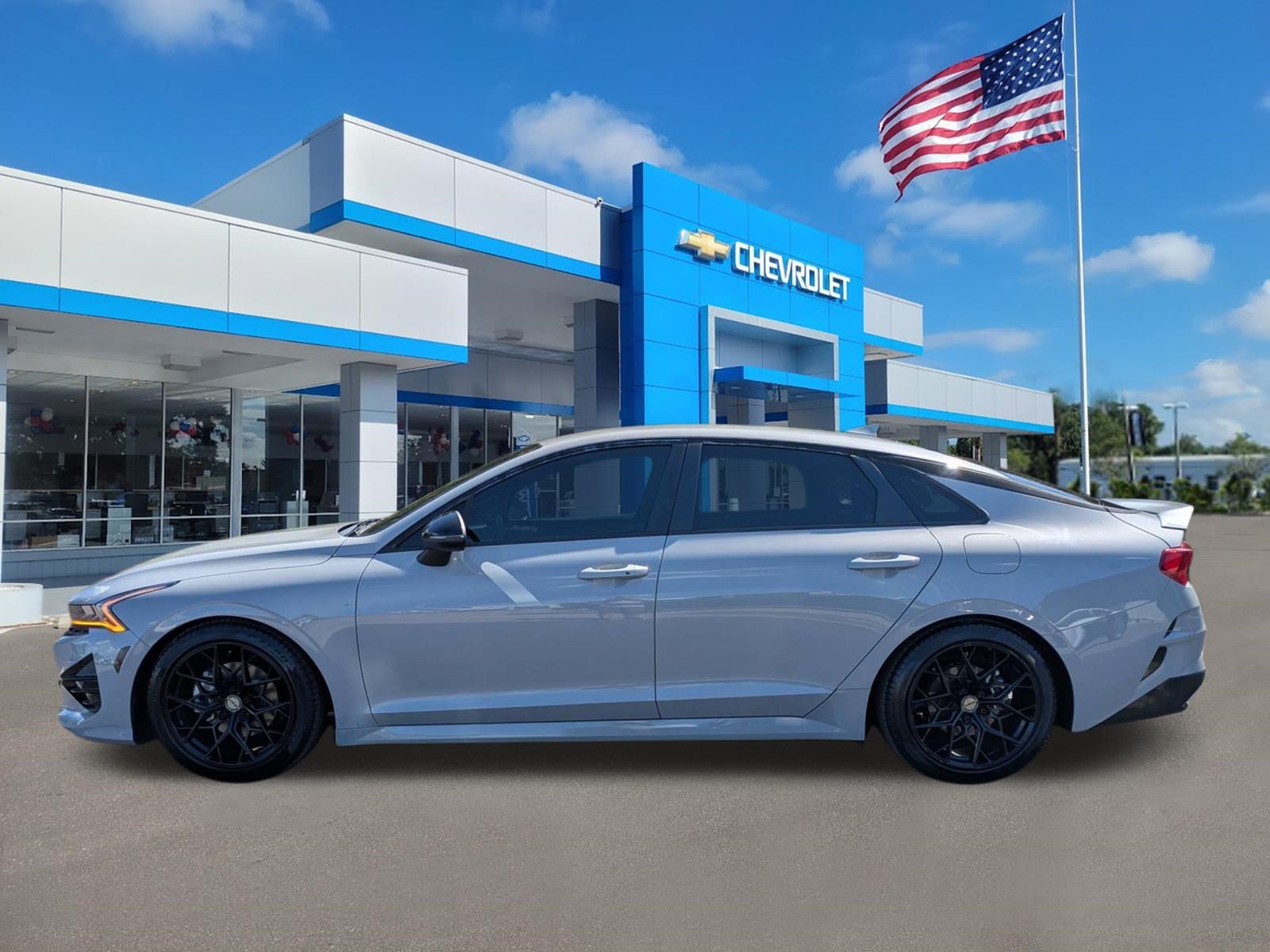 Used 2023 Wolf Gray Kia GT-Line image 6