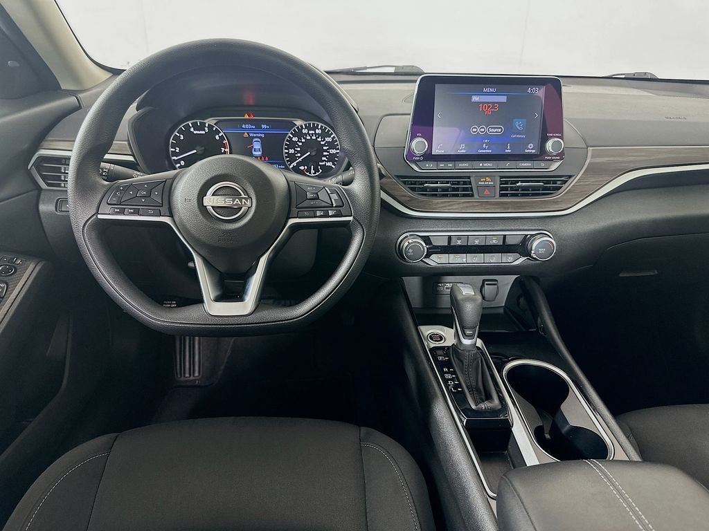 Used 2024 Gun Metallic Nissan 2.5 SV image 21