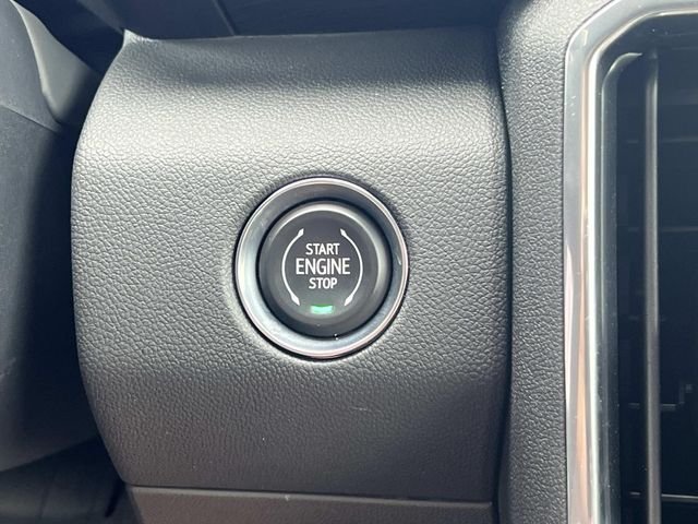 New 2026 Sterling Metallic GMC Elevation image 56