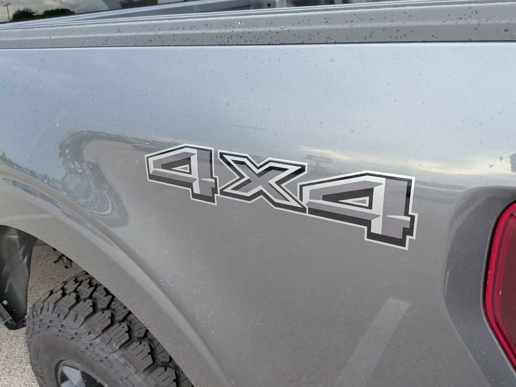 New 2026 Carbonized Gray Metallic Ford XLT image 44