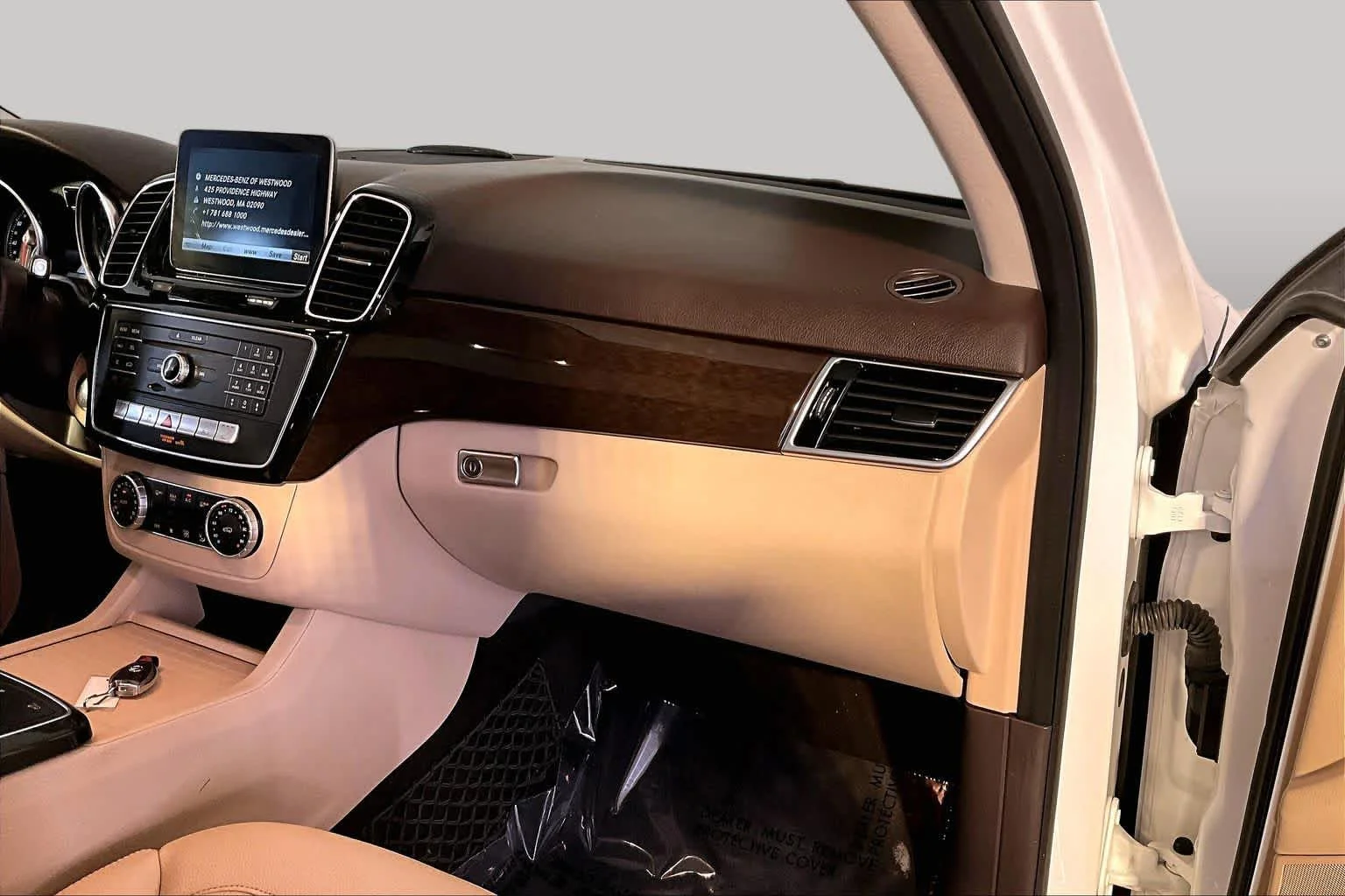 Used 2017 Polar White Mercedes-Benz GLE 350 image 19