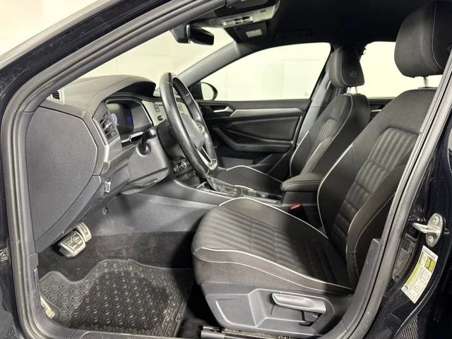Used 2023 Deep Black Volkswagen 1.5T Sport image 11