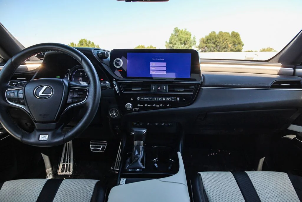 Used 2024 Gray Lexus 300h F SPORT Handling image 13