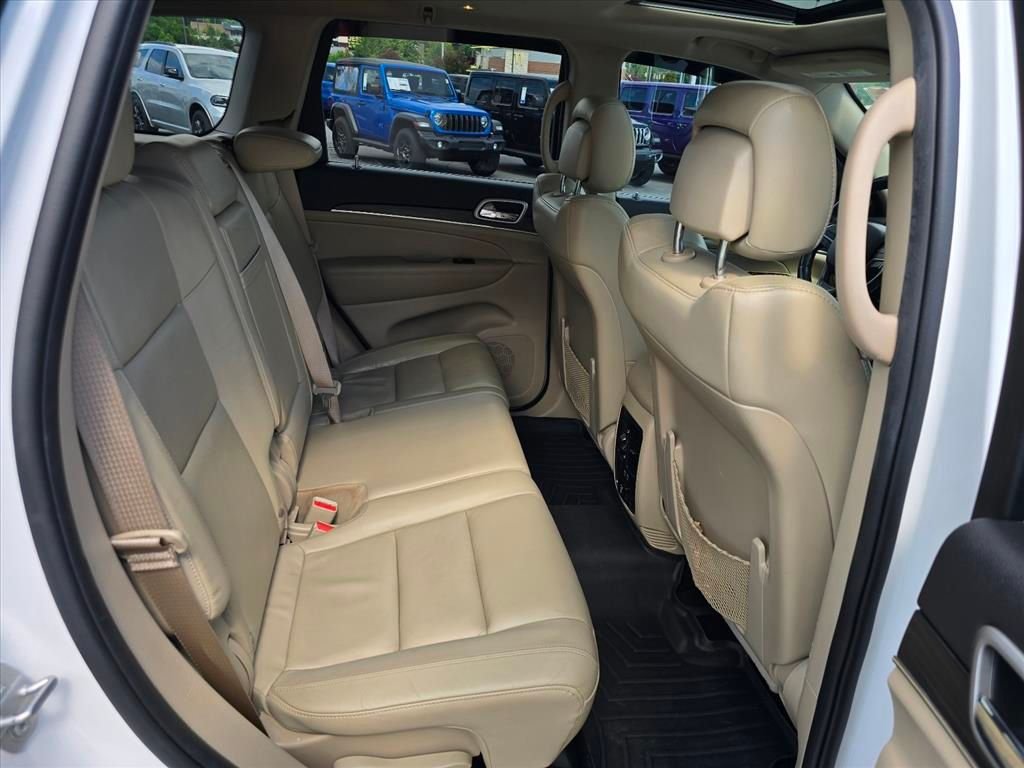 Used 2020 White Jeep Limited image 13
