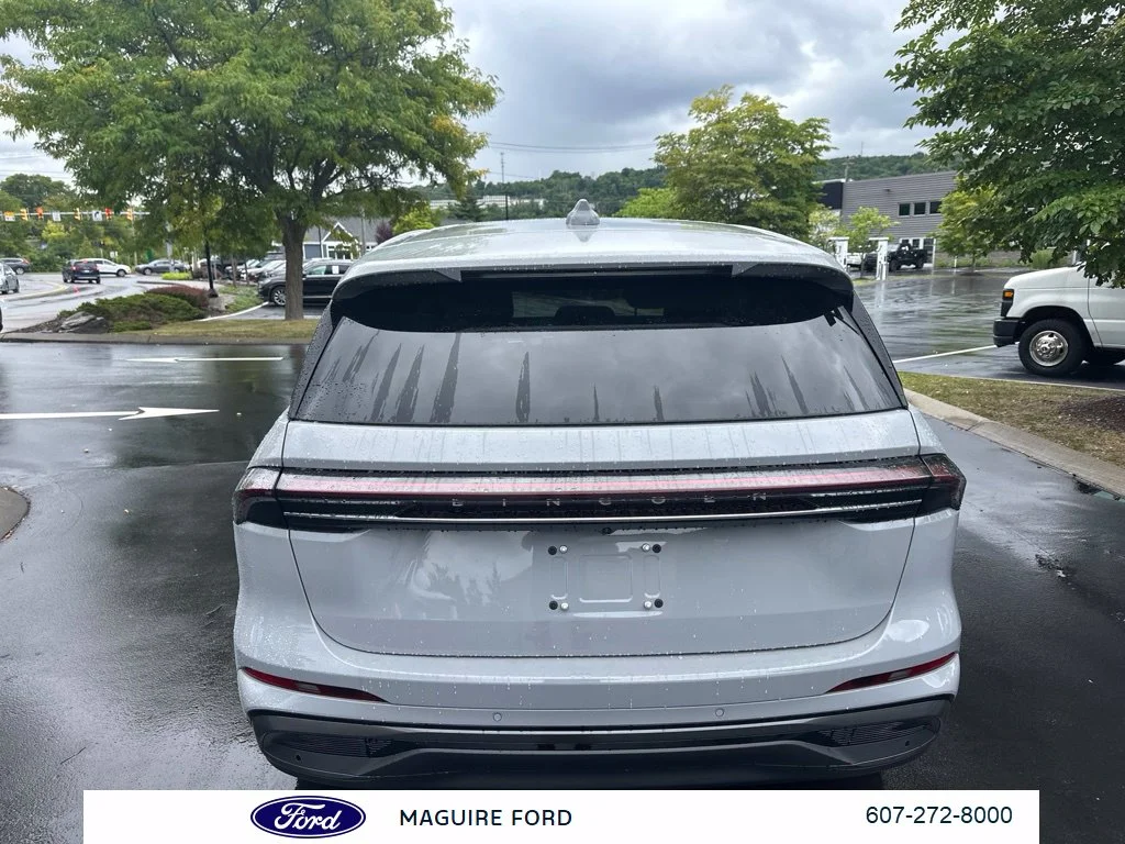 New 2026 Gray Lincoln Premiere image 5