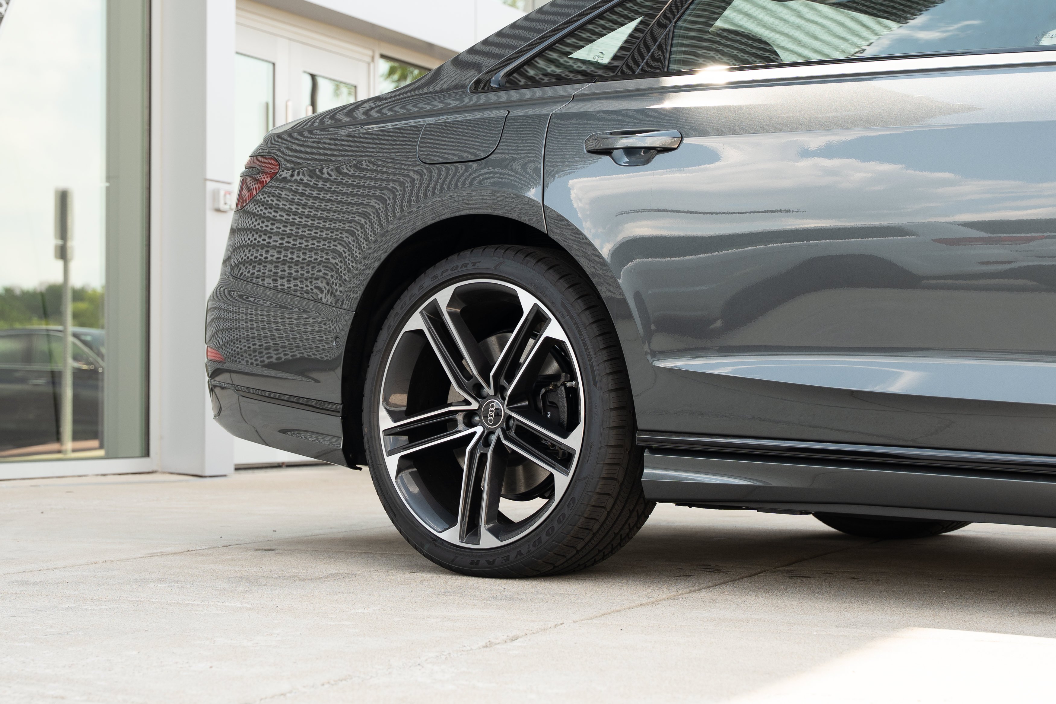 New 2027 Daytona Audi L 55 image 41