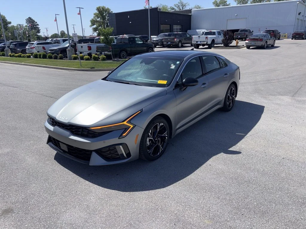 2025 Kia Optima GT-Line AWD's photo