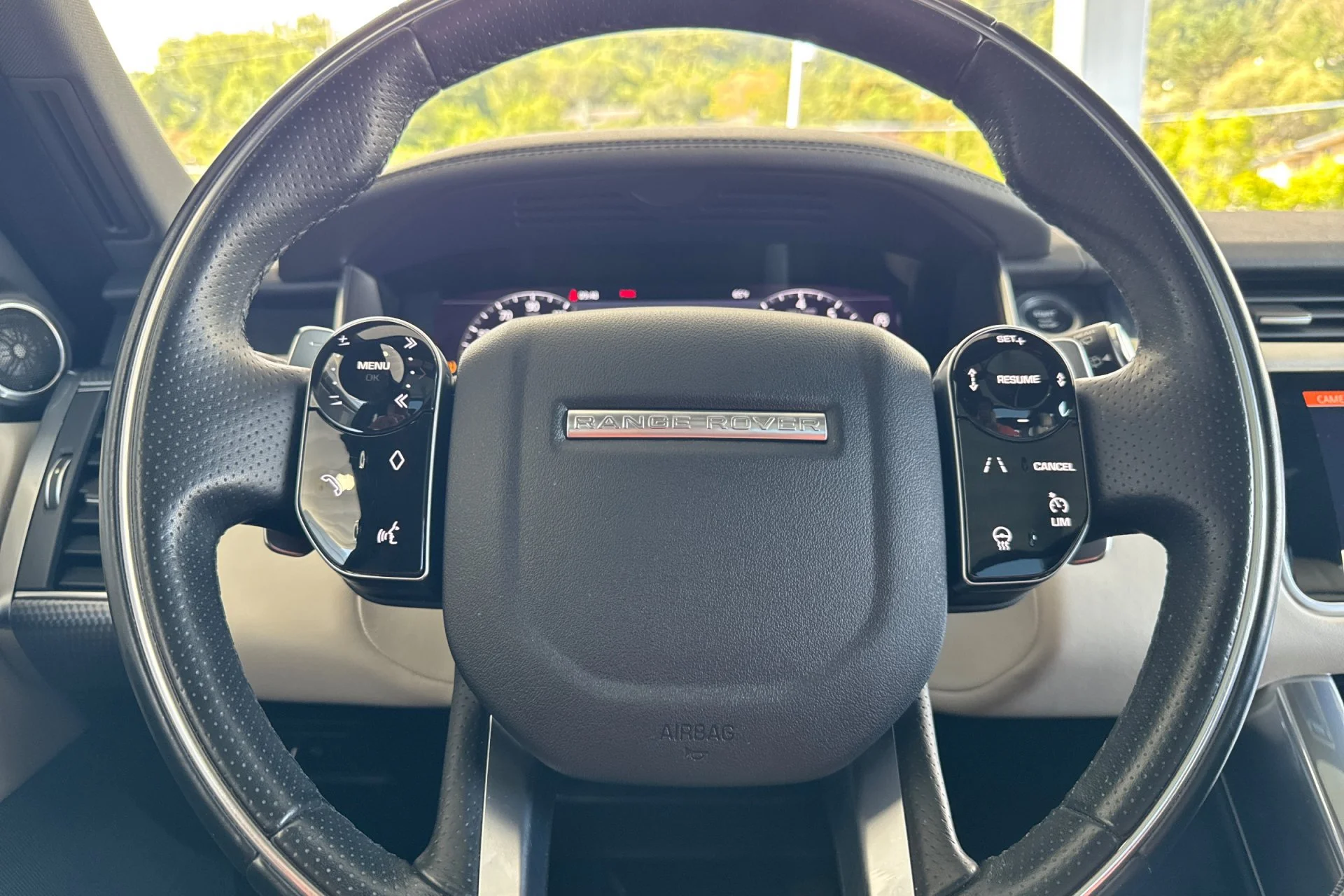 Used 2021 Santorini Black Metallic Land Rover HSE Dynamic image 26