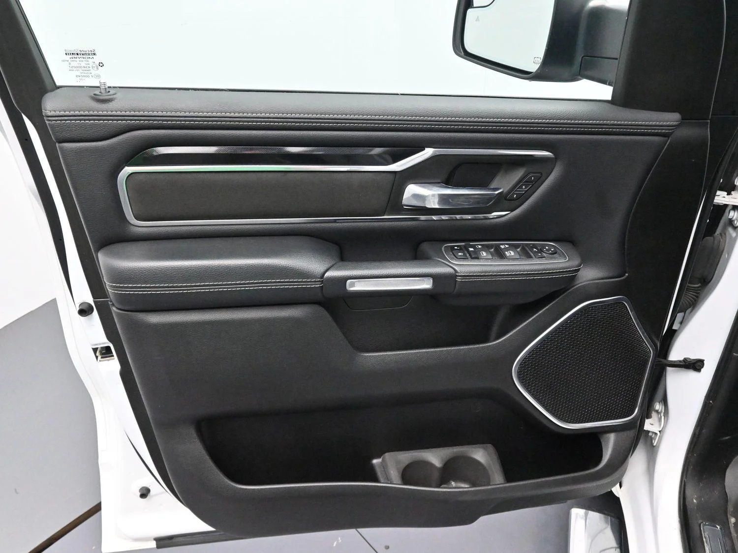 Used 2022 Bright White Clearcoat Ram Laramie image 10