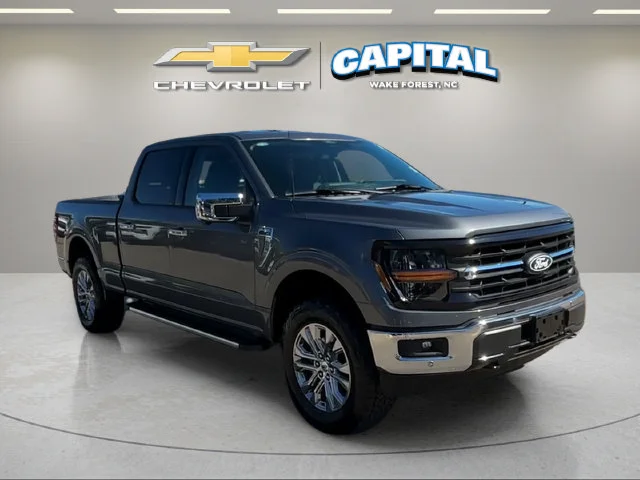 Used 2024 Gray Ford XLT image 7