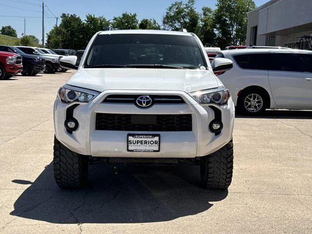 Used 2021 White Toyota SR5 image 11