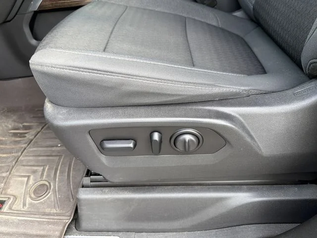 Used 2021 Gray GMC Elevation image 19