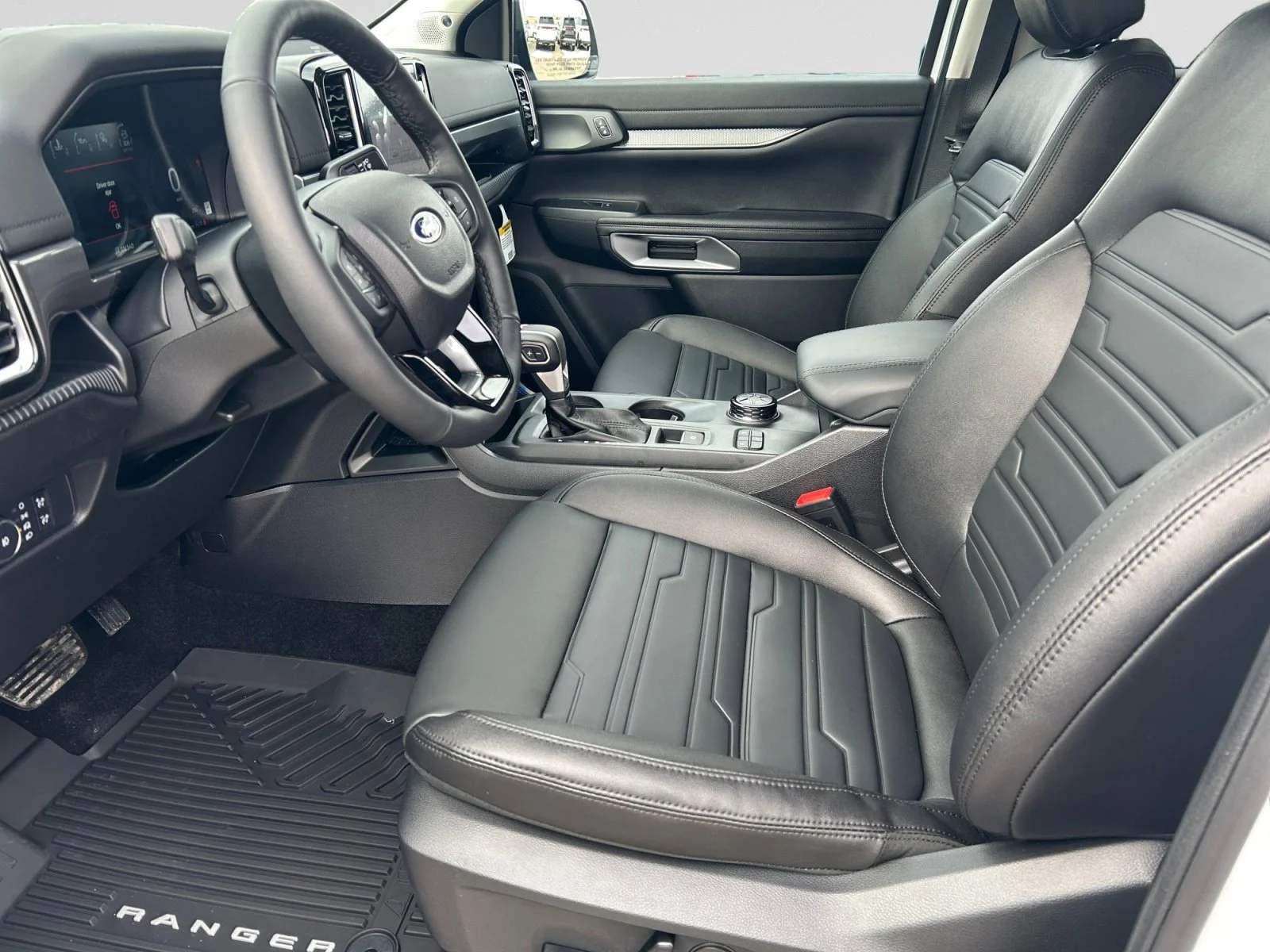 New 2026 Oxford White Ford Lariat image 13