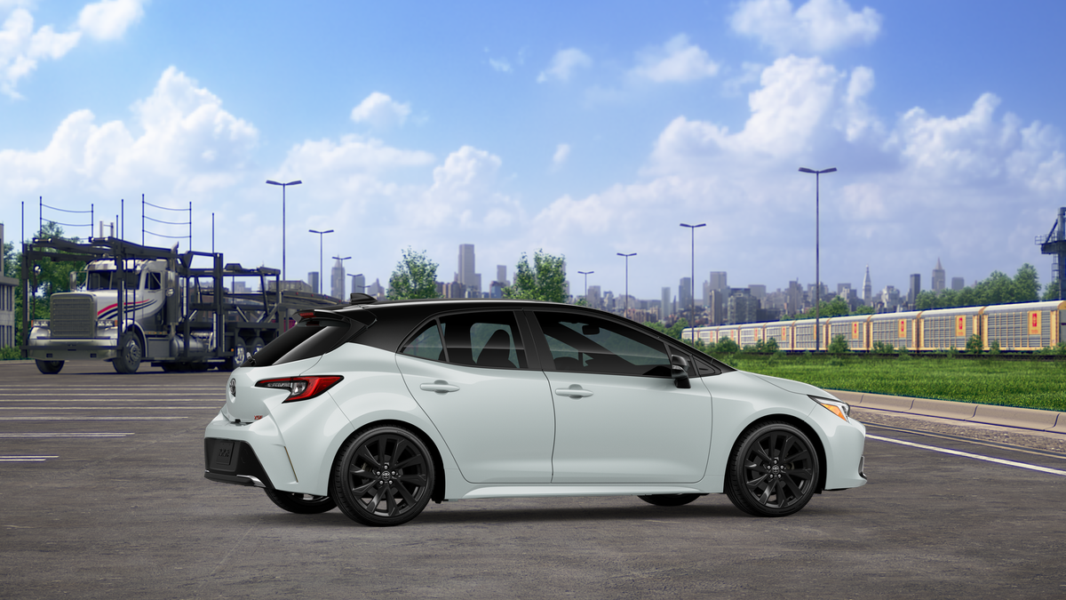 New 2026 Wind Chill Pearl with Midnight Black Metallic roof Toyota XSE image 11
