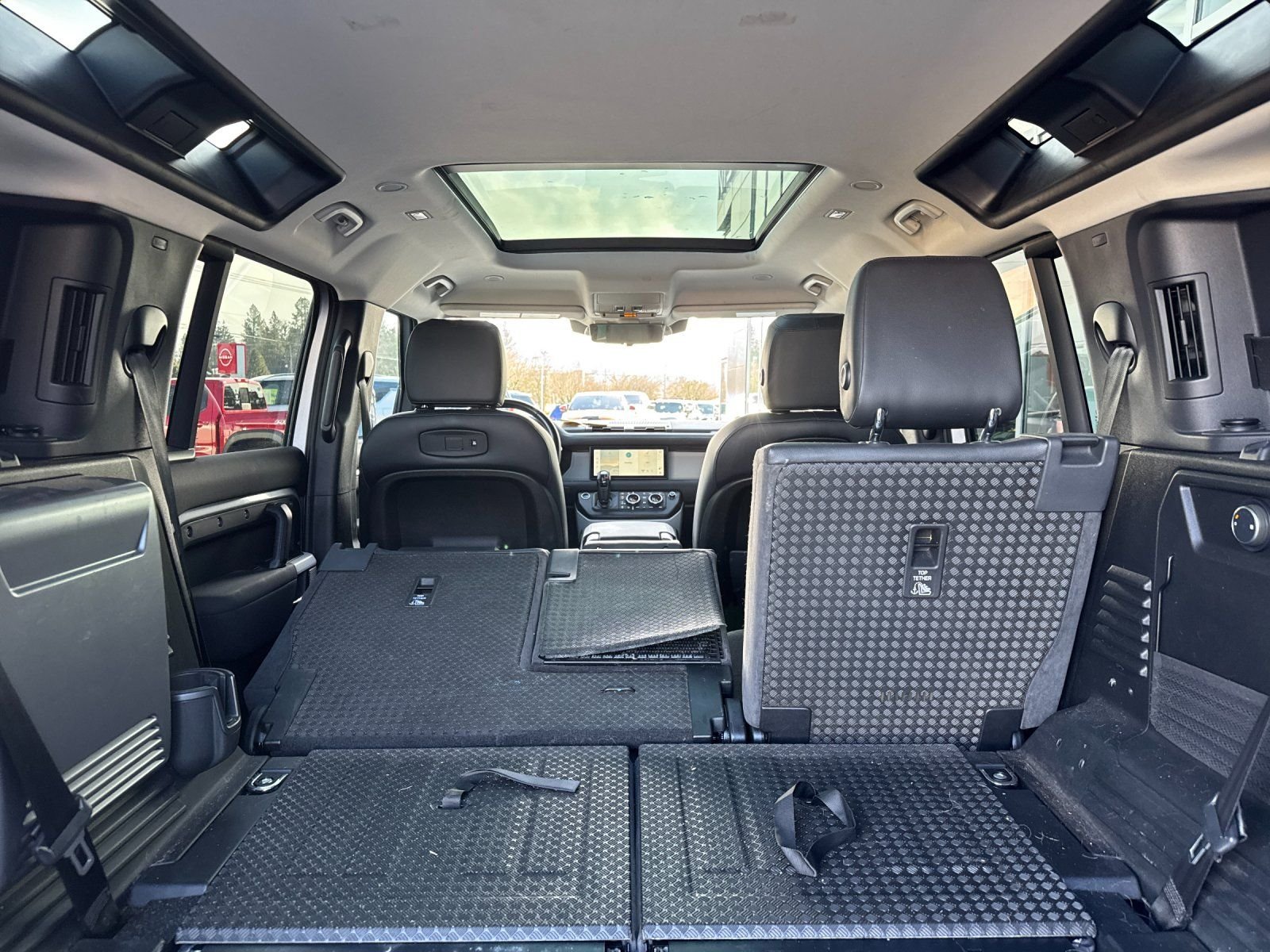 Used 2020 Silver Land Rover First Edition image 14
