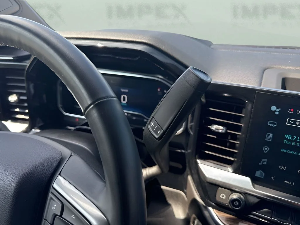 Used 2025 White Chevrolet LT image 16