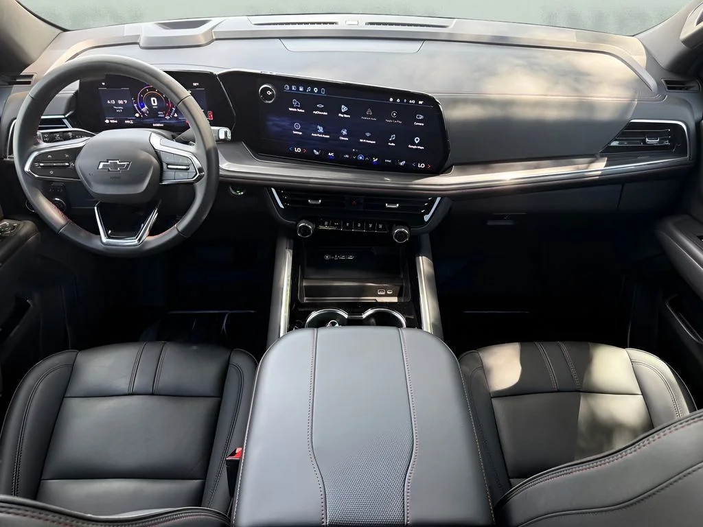 Used 2025  Chevrolet RST image 13
