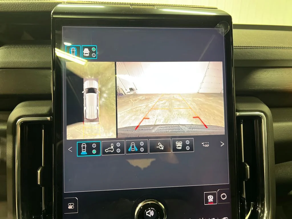 2026 GMC Yukon XL Denali - Photo 25