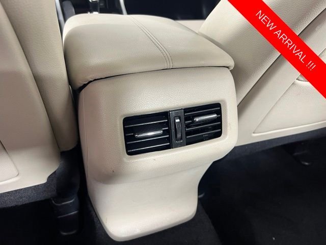 Used 2014 Basque Red Pearl II Honda Touring image 29