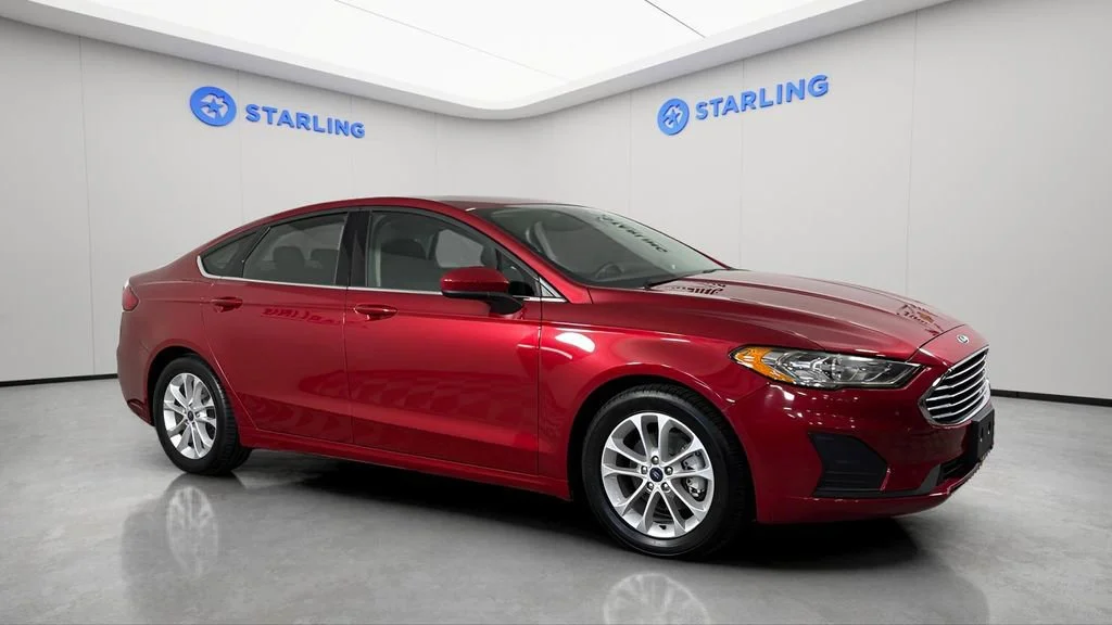 Used 2020 Red Ford SE image 12