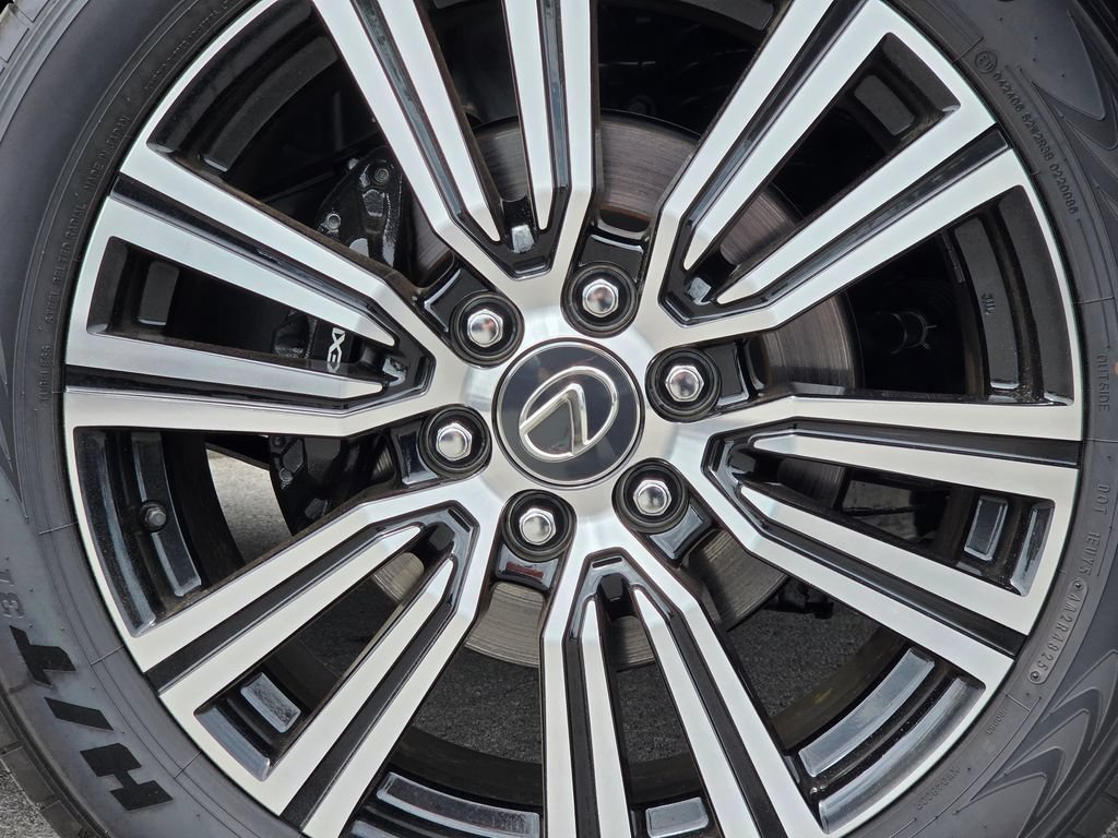 2026 Lexus LX 700h Luxury - Photo 29