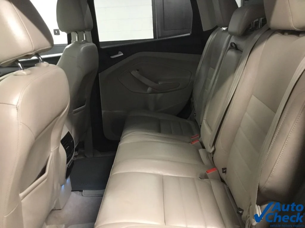 Used 2014 Red Ford Titanium image 29